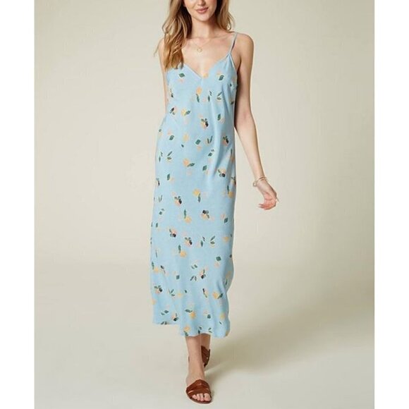 NWT O'Neill Izzy Floral Blue Midi Dress Medium - Picture 1 of 8